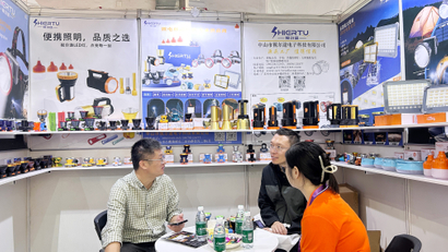 Truyền th&ocirc;ng chuy&ecirc;n s&acirc;u